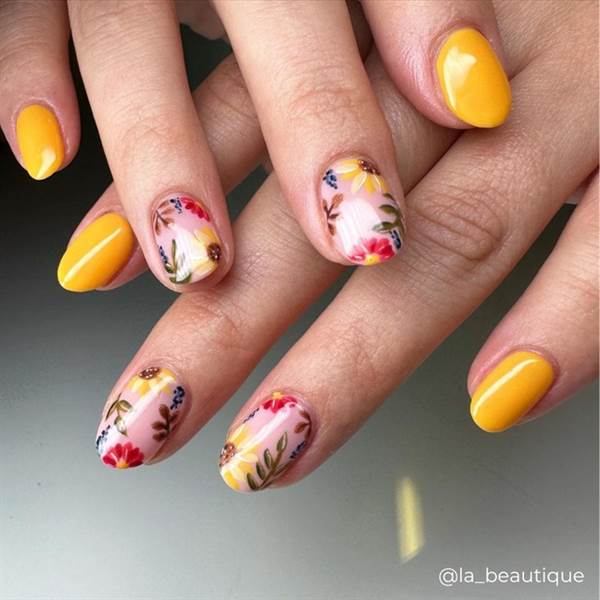 SMALTO CND VINYLUX Among The Marigolds